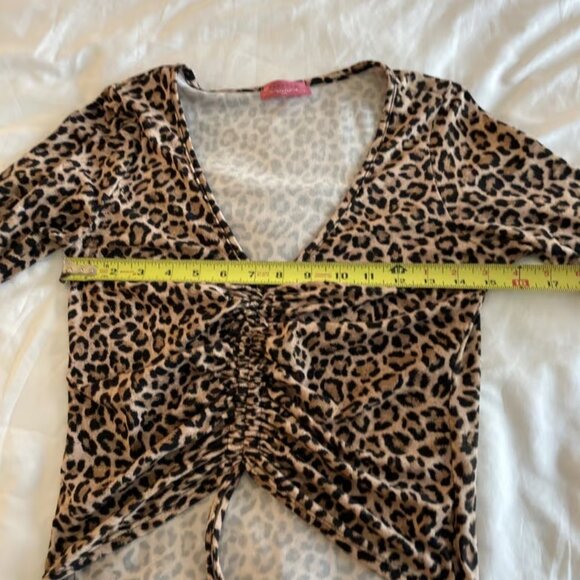 Ragdoll Leopard Ruched Long Sleeve V-Neck Crop Top Size S - Picture 4 of 5